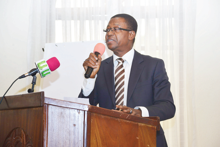 Mr Guduba Saladin Amadu (INSET), Assistant Commissioner of the Ghana Revenue Authority (GRA) Integrated Medium Taxpayer Office, addressing the taxpayers. Pictures: EMMANUEL QUAYE Mr Guduba Saladin Amadu (INSET), Assistant Commissioner of the Ghana Revenue Authority (GRA) Integrated Medium Taxpayer Office, addressing the taxpayers. Pictures: EMMANUEL QUAYE