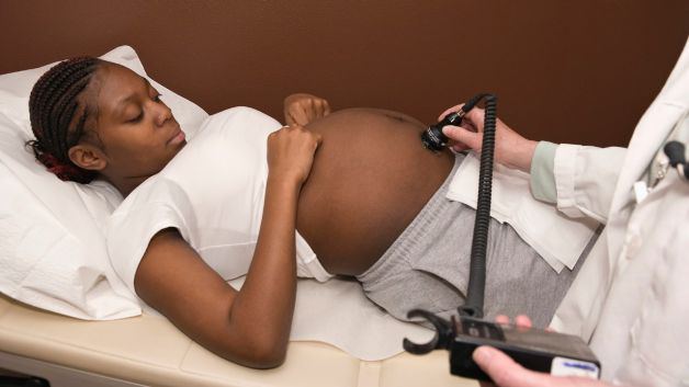Women who take paracetamol during pregnancy 'risk having a child with autism'