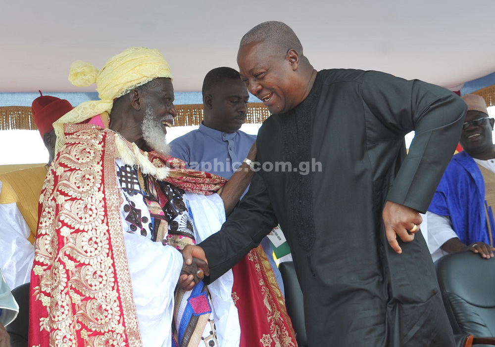 President Mahama exchanging pleasantries with the Chief Imam, Sheikh Osman Nuhu Sharubutu President Mahama exchanging pleasantries with the Chief Imam, Sheikh Osman Nuhu Sharubutu