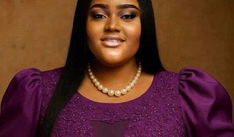 Esther Godwyll sings Aseda