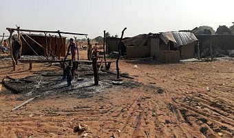 Bandits set fire to the village market and looted goods