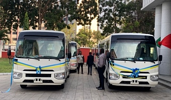 No more excuse for lateness, Ablakwa tells Foreign Affairs staff as ministry inaugurates six buses