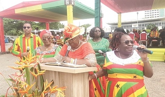 Gifty Afenyi-Dadzie (2nd from right), National Prayer Director, Aglow International, leading the prayer service at the State House in Accra.  Picture: ESTHER ADJORKOR ADJEI
