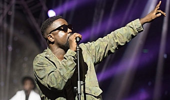Sarkodie takes Rapperholic to London