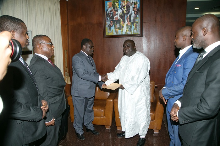 Montie trio present joint petition to President for pardon