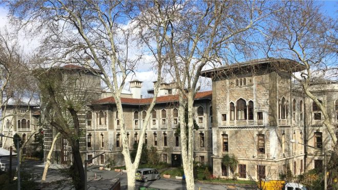 German school in Istanbul, Turkey 'bans Christmas'