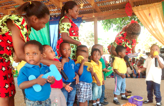 Westfield International School holds carols service