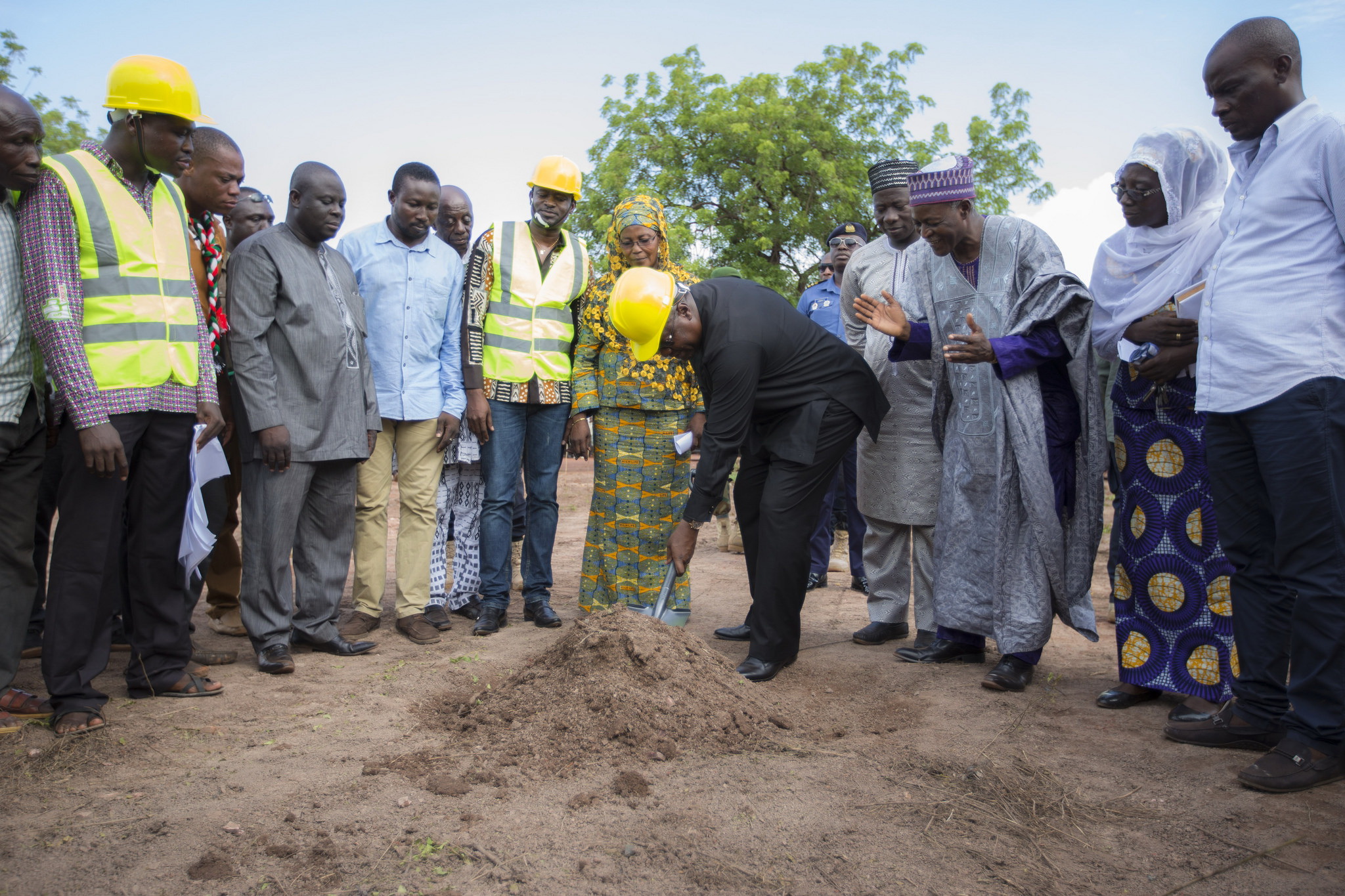 President Mahama cutting the sod for the commencement of work on the District Education Office Complex at Walewale