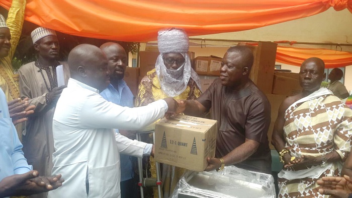 Mr John Alexander Ackon (2nd right) presenting the equipment to Dr Francis Lord Loglo, the Medical Superintendent of the hospital Mr John Alexander Ackon (2nd right) presenting the equipment to Dr Francis Lord Loglo, the Medical Superintendent of the hospital