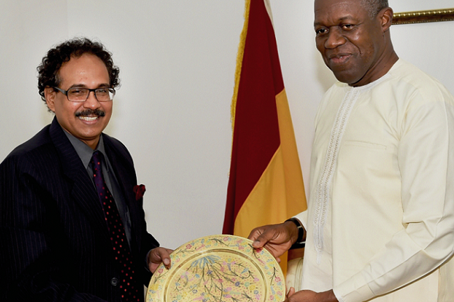 Mr Jeeva Sagar (left) presenting a gift to Vice-President Amissah-Arthur Ghana, India commit to deepening relations