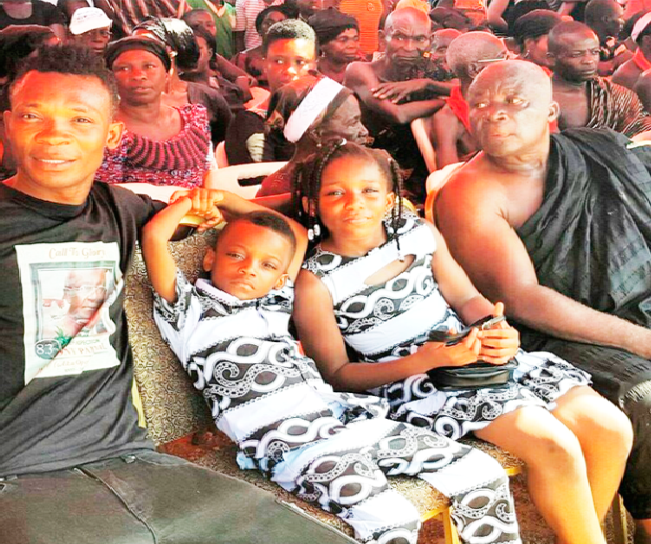 • John Paintsil and his kids with the late Afranie at Paintsil's father’s funeral • John Paintsil and his kids with the late Afranie at Paintsil's father’s funeral