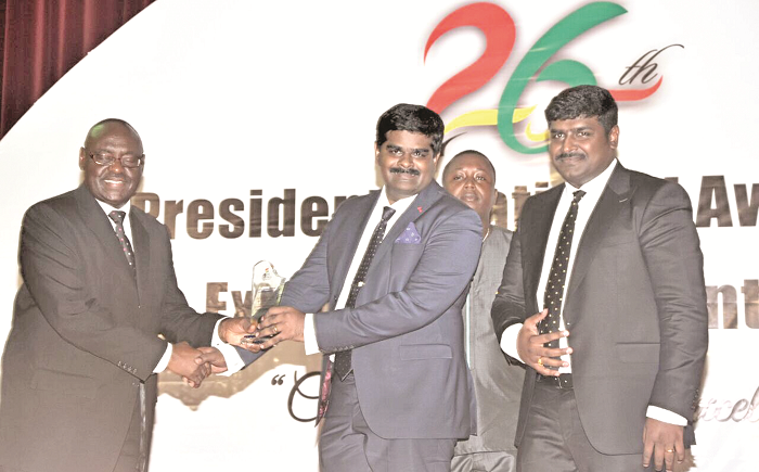  Gnanaraj and Mr Paulraj, both receiving the most Diversified Exporter Company for the year 2015.
