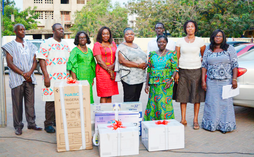 The award winners with some management and staff members of the GCGL