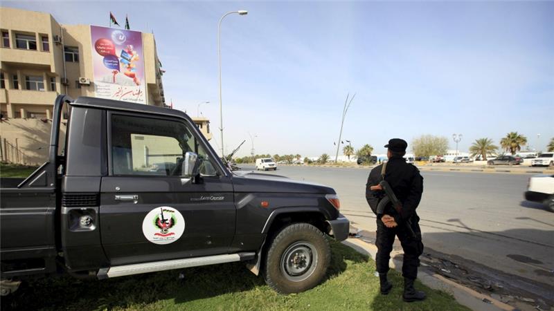 Libya: Rival group seizes UN-backed government offices