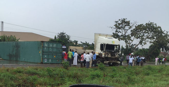 Truck accident causes traffic on Accra-Tema motorway