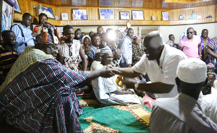 The Kpembewura, Babanye Ndefosu, welcoming Nana Akufo-Addo The Kpembewura, Babanye Ndefosu, welcoming Nana Akufo-Addo