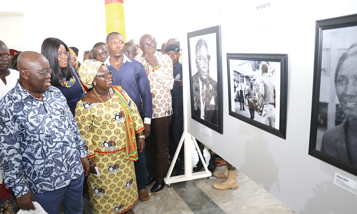 President Akufo-Addo together with Mrs Frema Osei-Opare (2nd left), the Chief of Staff, observing some photographs of past heads of state and heroes of Ghana. Picture: SAMUEL TEI ADANO President Akufo-Addo together with Mrs Frema Osei-Opare (2nd left), the Chief of Staff, observing some photographs of past heads of state and heroes of Ghana. Picture: SAMUEL TEI ADANO