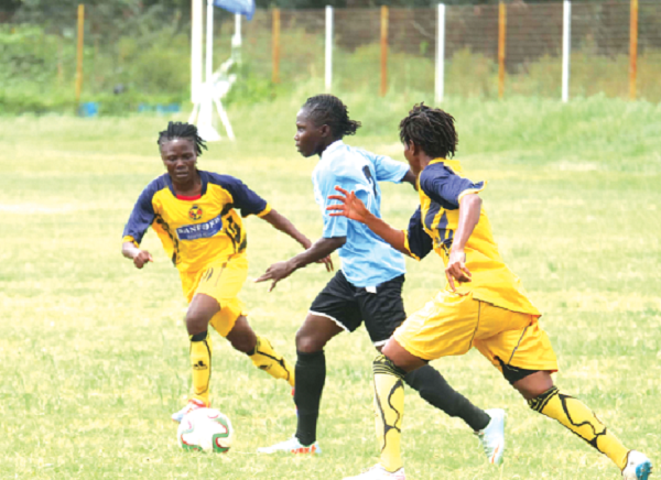 Police ladies Jane Ayieyam tries to beat her markers from Army Ladies Police ladies Jane Ayieyam tries to beat her markers from Army Ladies