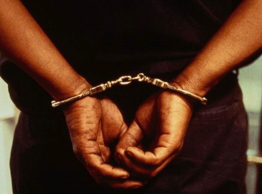 Porter who absconded with a customer’s mobile phone arrested