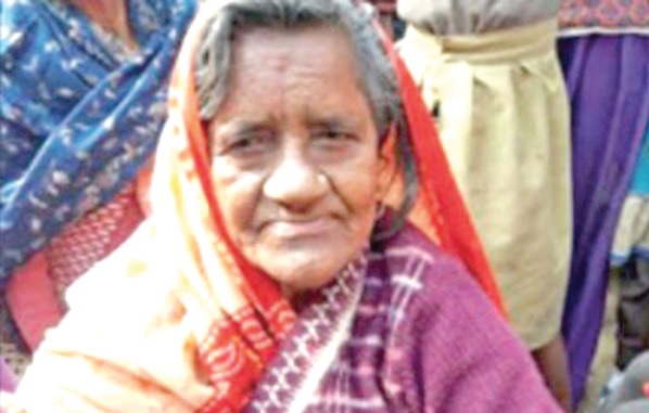 Woman returns home 40 years after her ‘burial’