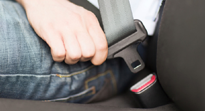 Failure to wear seatbelt leads to loss of lives through accidents Failure to wear seatbelt leads to loss of lives through accidents
