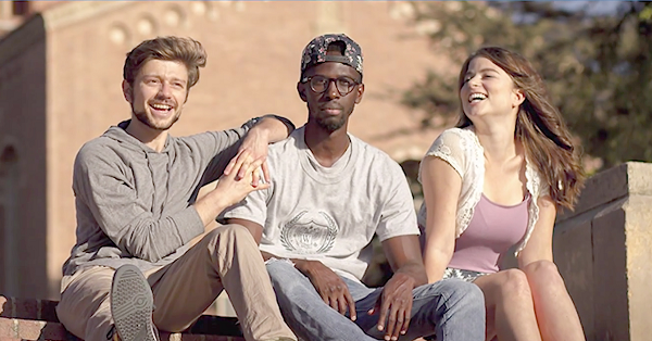  A few trusted friends may be better than many pretenders