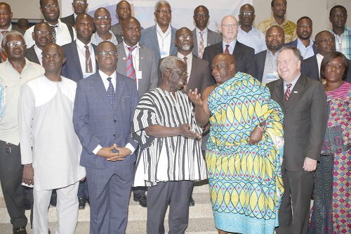 Senior Minister issues ‘red alert’ against illicit fishing methods