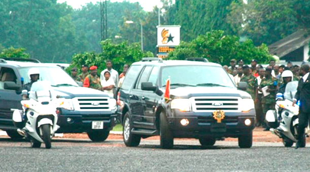 A Presidential convoy A Presidential convoy