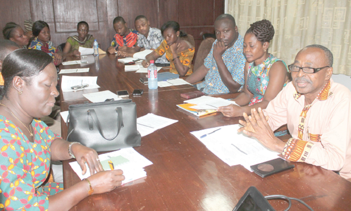 Mr Bawa Amadu (right), Assistant United Nations Population Fund (UNFPA) Representative, addressing participants in the meeting. Mr Bawa Amadu (right), Assistant United Nations Population Fund (UNFPA) Representative, addressing participants in the meeting.