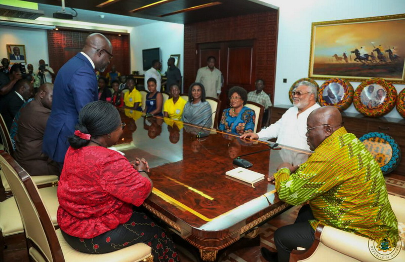 President Akufo Addo with the Methodist School delegation.