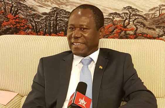 COCOBOD borrowing at 25% to pay cocoa farmers -- Agric Minister reveals
