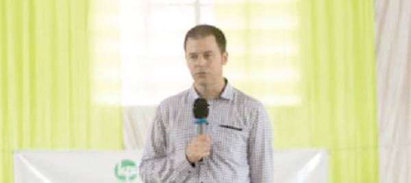 Mr Jeffrey Coffin — Regional Manager, KP Consulting, West Africa, addressing the participants Mr Jeffrey Coffin — Regional Manager, KP Consulting, West Africa, addressing the participants