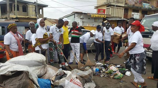 Some of the group members gathering some rubbish at Nima Some of the group members gathering some rubbish at Nima