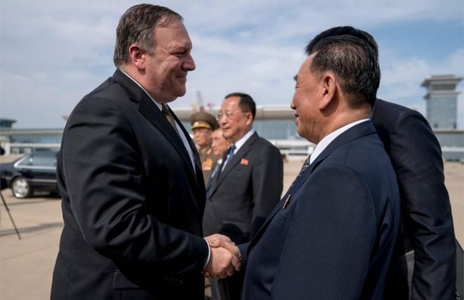 Mike Pompeo and Kim Yong-chol say goodbye as the US envoy departs for Japan Mike Pompeo and Kim Yong-chol say goodbye as the US envoy departs for Japan