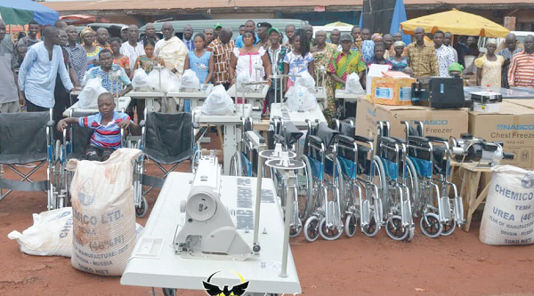 The beneficiaries after the presentation The beneficiaries after the presentation