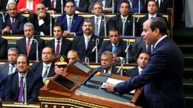 Mr Sisi addresses parliament, acknowledging "economic, social and political challenges" Mr Sisi addresses parliament, acknowledging "economic, social and political challenges"