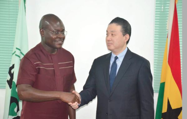 Prof. Alex Dodoo (left) in a handshake with Mr Hiroyoshi Sota after signing the MoU Prof. Alex Dodoo (left) in a handshake with Mr Hiroyoshi Sota after signing the MoU