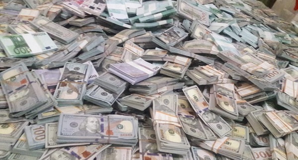 Kenya: 3 arrested with $10 million in fake money Kenya: 3 arrested with $10 million in fake money