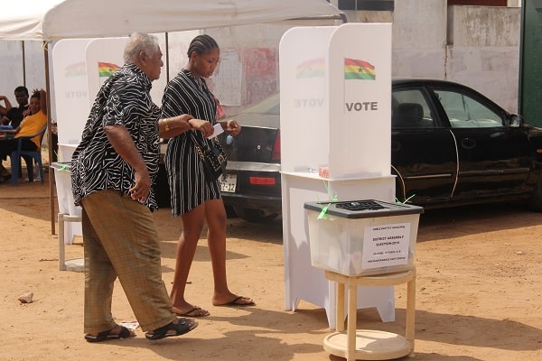Apathy, boycott mark district elections