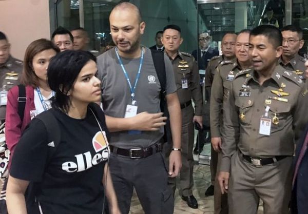 Rahaf Mohammed al-Qunun, pictured at Bangkok airport, says she "wants to be free" away from Saudi Arabia Rahaf Mohammed al-Qunun, pictured at Bangkok airport, says she "wants to be free" away from Saudi Arabia