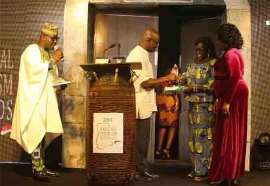 Director of News at GCGL, Mrs Mavis Kitcher (extreme right) and Hadiza Nuhhu Billa Quansah from The Mirror receiving the award on behalf of The Mirror Director of News at GCGL, Mrs Mavis Kitcher (extreme right) and Hadiza Nuhhu Billa Quansah from The Mirror receiving the award on behalf of The Mirror