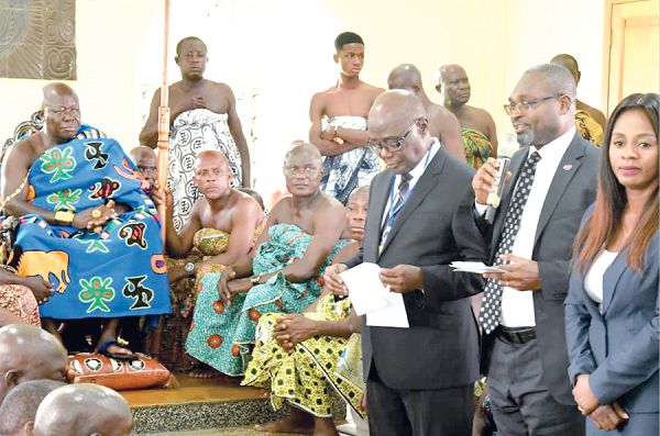 Mr Forkuo Kyei, Vice-President of the association (with microphone) led his team to greet Otumfuo