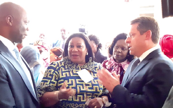 First Lady, Mrs Rebecca Akuffo-Addo, in a discussion with some investors. On the left is Mr Danny Kambo, Head of Construction and Delivery, RENDEAVOUR. First Lady, Mrs Rebecca Akuffo-Addo, in a discussion with some investors. On the left is Mr Danny Kambo, Head of Construction and Delivery, RENDEAVOUR.