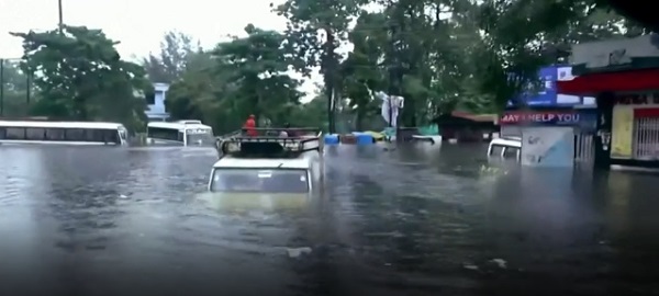 Bihar and Uttar Pradesh: Floods bring chaos Bihar and Uttar Pradesh: Floods bring chaos