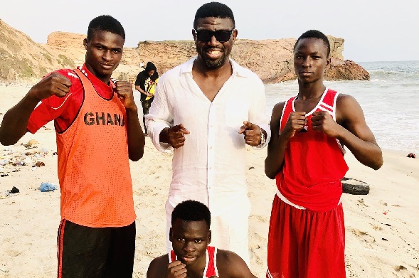 John Commey (left) met up with Michael Amoo-Bediako (middle) when the UK-based Ghanaian visited Ghana