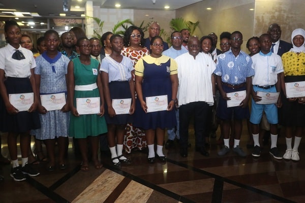 President Akufo-Addo with winners of the Junior Graphic Essay Competition and staff of the GCGL. President Akufo-Addo with winners of the Junior Graphic Essay Competition and staff of the GCGL.