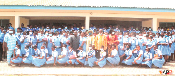 Mr Quarcoo with the headmistress (extreme right) and students of O'Reilly SHS after the donation Mr Quarcoo with the headmistress (extreme right) and students of O'Reilly SHS after the donation