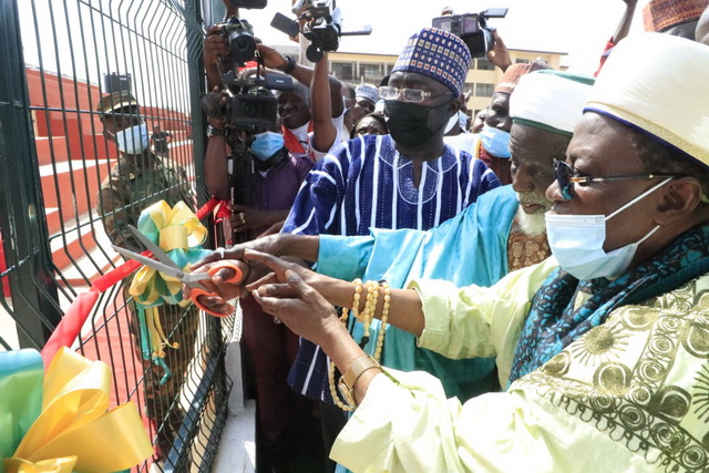 Vice President Dr. Mahamudu Bawumia and the National Chief Imam commissioning the ultra-modern sports complex at New Fadama in Accra Vice President Dr. Mahamudu Bawumia and the National Chief Imam commissioning the ultra-modern sports complex at New Fadama in Accra