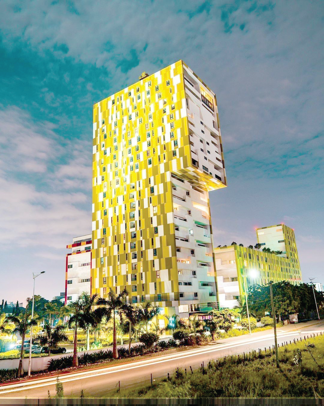 10 Reasons to invest  in real estate market