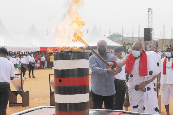 Former President John Mahama (left), and Nii Lante Otanka II (right), Lante Djan We Mantse, jointly lighting the perpetual flame to commemorate the 31st December Revolution in Accra Former President John Mahama (left), and Nii Lante Otanka II (right), Lante Djan We Mantse, jointly lighting the perpetual flame to commemorate the 31st December Revolution in Accra
